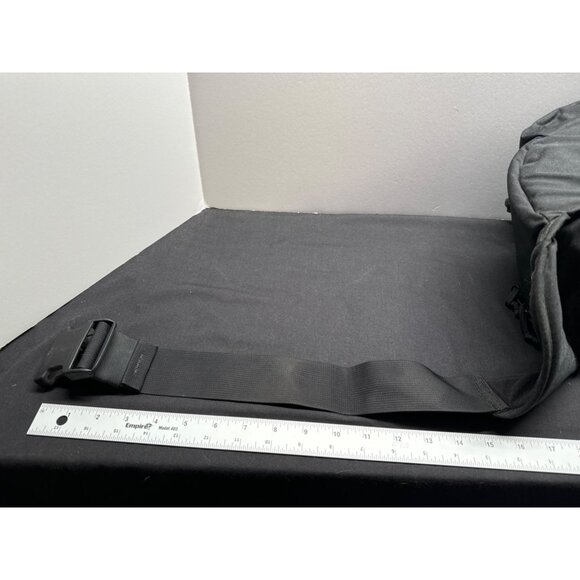 L.L. Bean Black Canvas Waist Bag With Adjustable Strap & Multiple Pockets - Picture 12 of 12